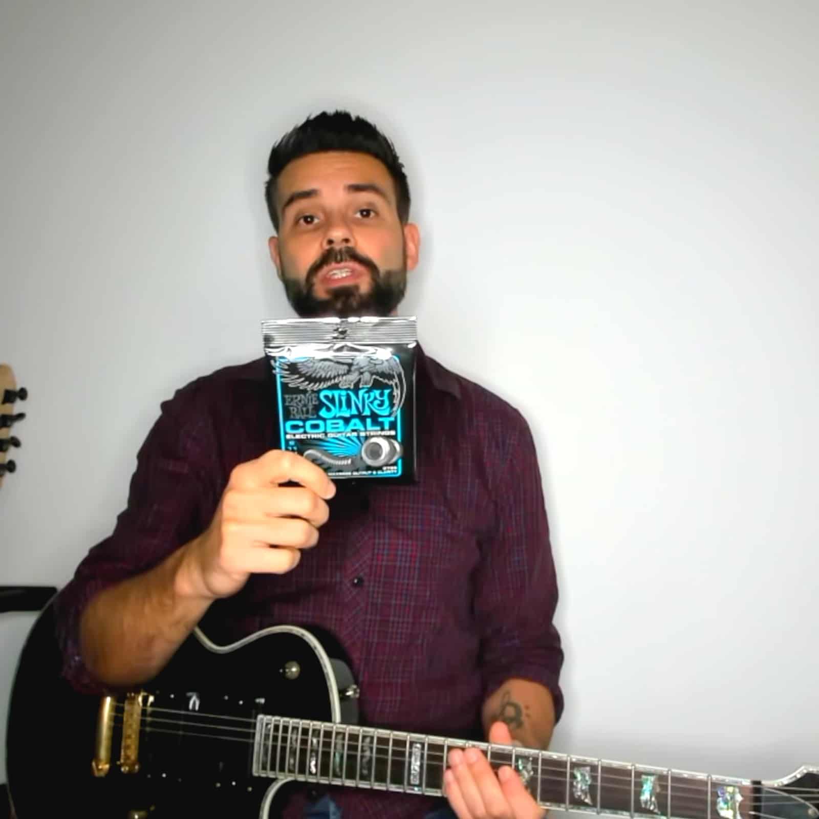 En general, las mejores cuerdas para guitarra eléctrica Ernie Ball Slinky Cobalt