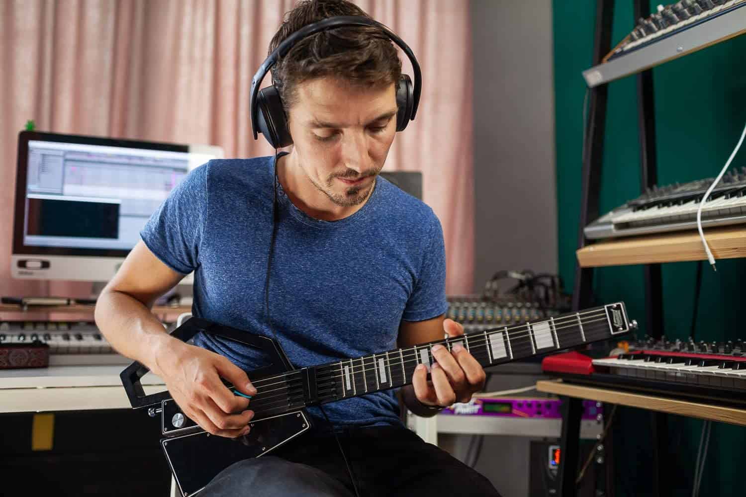 Algehele beste MIDI-gitaar - JAMMY G (Jammy Guitar) App-enabled digitale MIDI-gitaar die wordt gebruikt