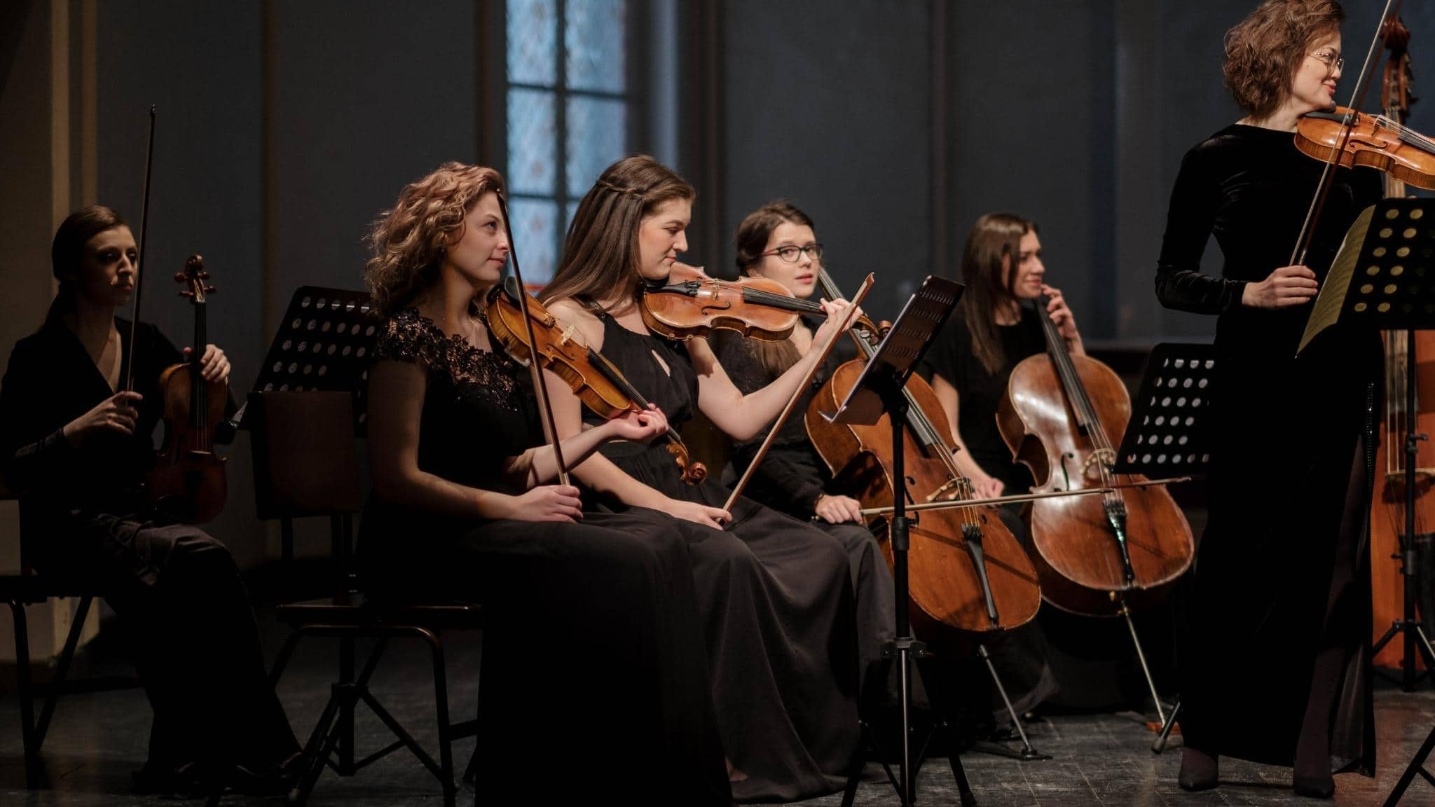 Instrumental musik med et orkester