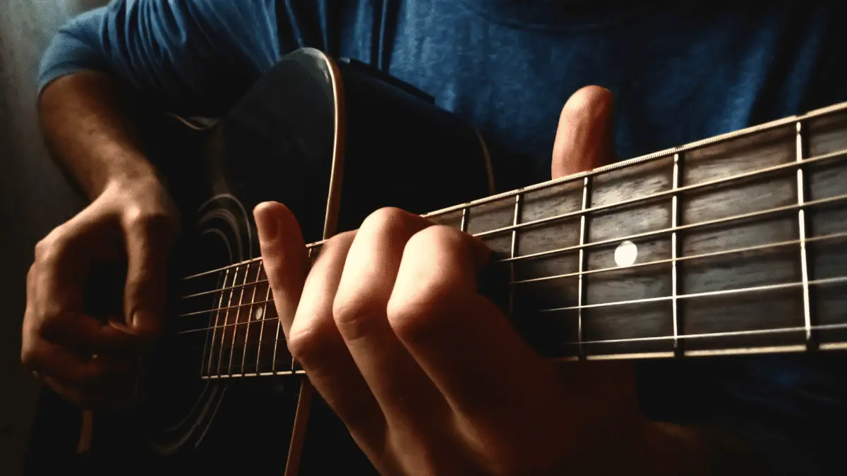 String bending guitar technique easy to get into, hard to master