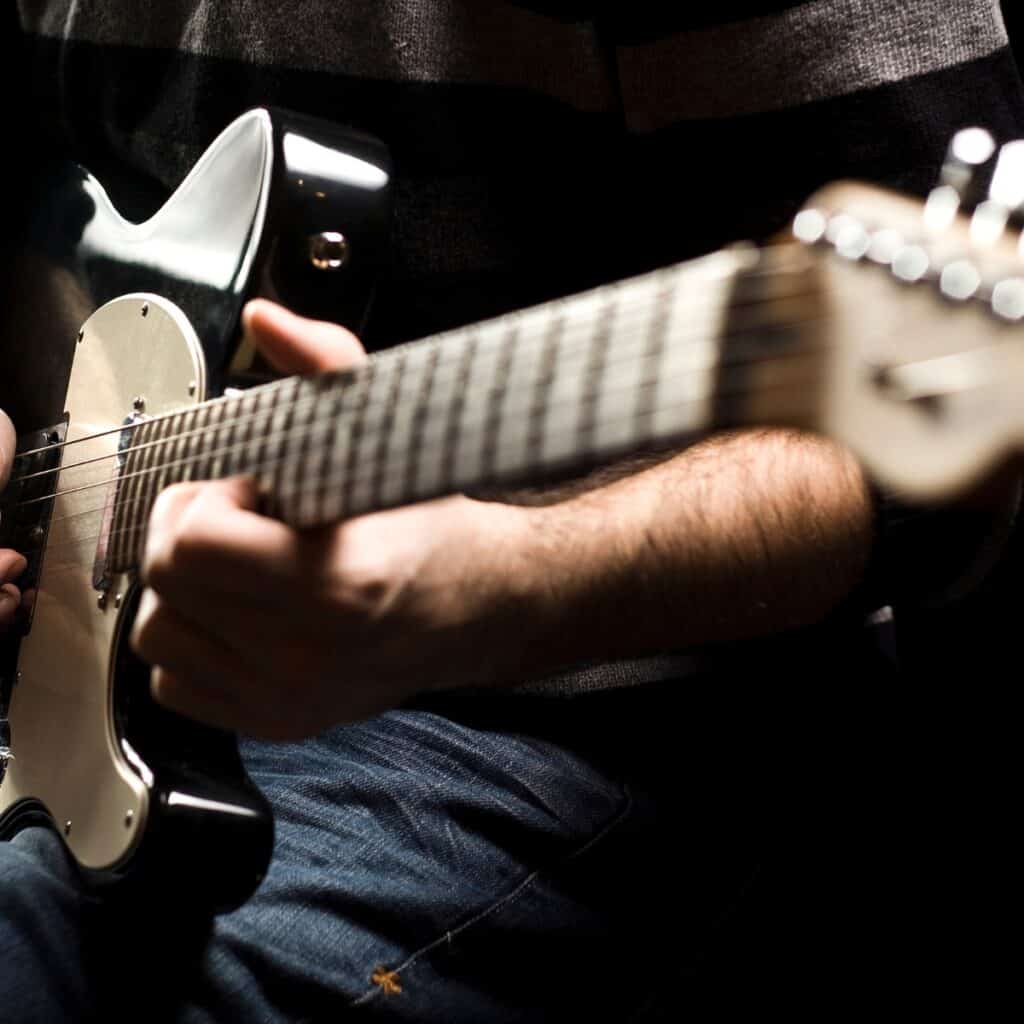 Gịnị bụ a digital modeli guitar